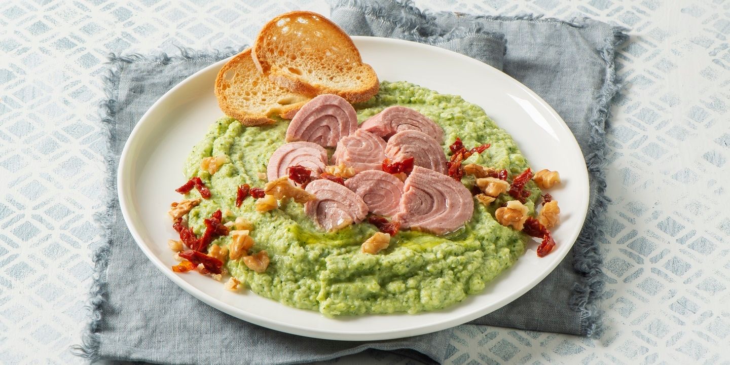 Crema di broccoli e noci con Trancetti di Tonno