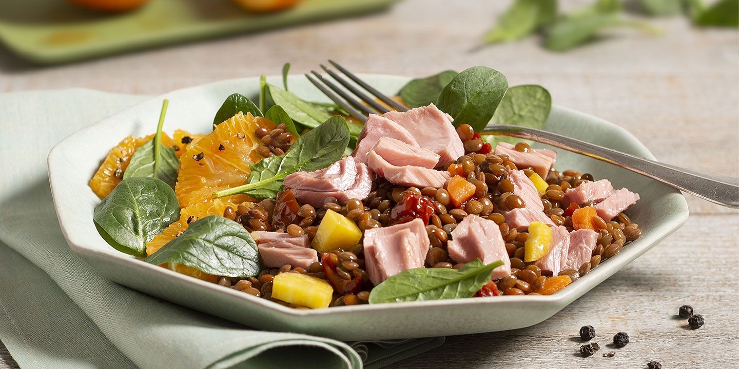 Insalata con spinaci novelli e arance