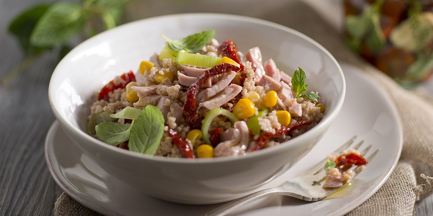 Cous cous tonno, pomodori secchi e mais
