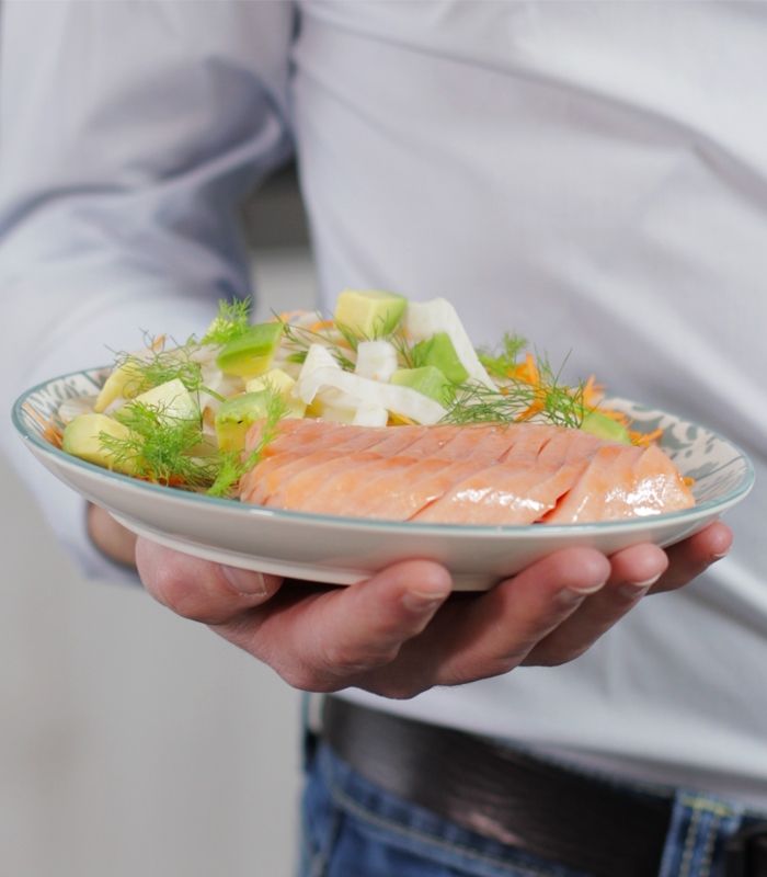 Salmone, finocchi e avocado all’aneto