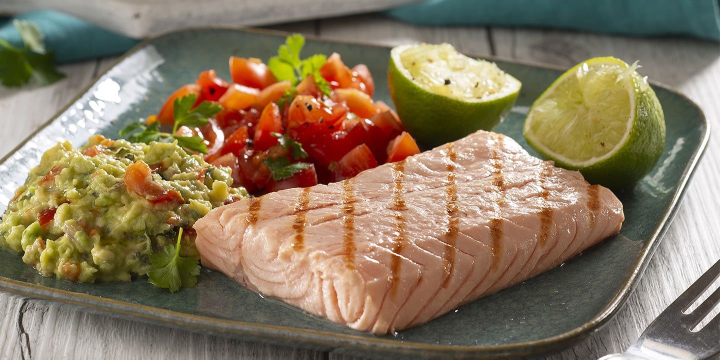 Salmone con salsa di avocado