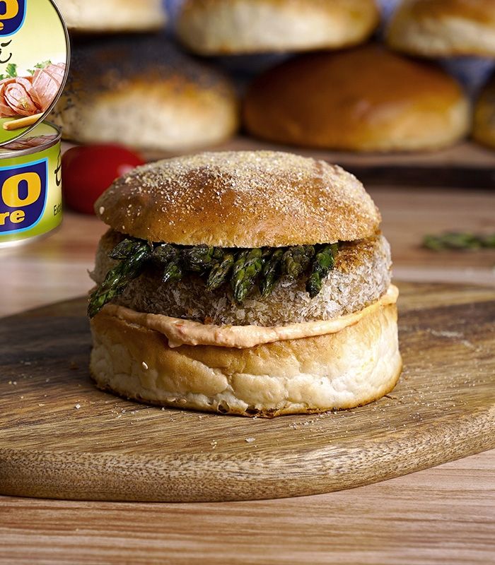 Tuna Cake Burger con Tonno Rio Mare all’Olio Extra Vergine di Oliva